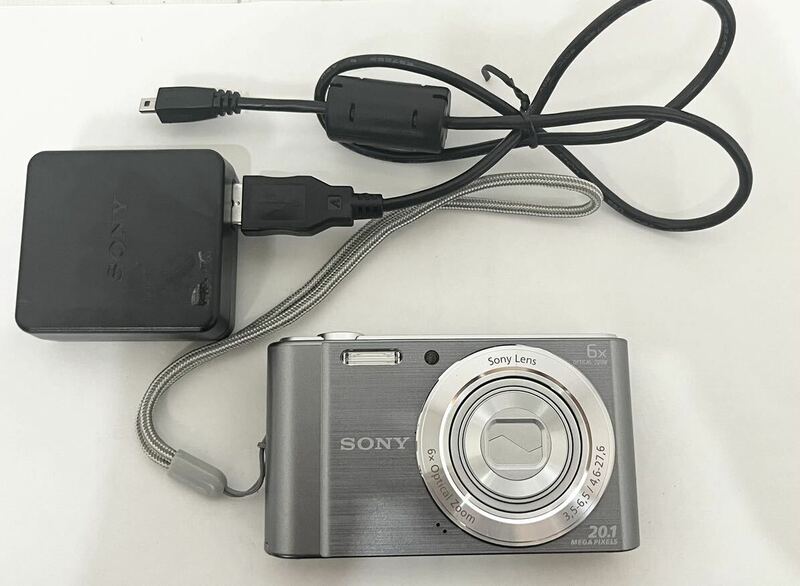 SONY ソニー コンパクト　デジタルカメラ DSC-W810 充電器付き　動作品　デジカメ 