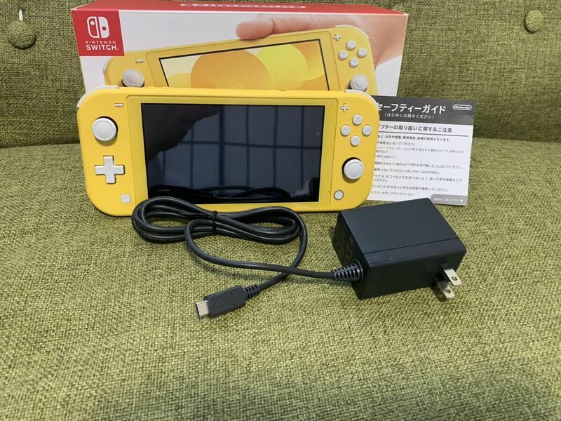 Nintendo Switch Lite スイッチライト　本体　イエロー 