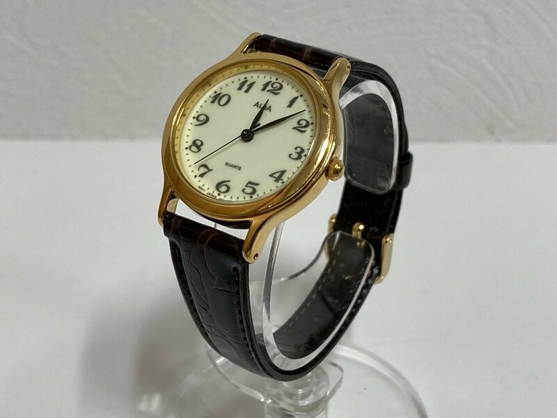 ほぼ未使用　ARUBA　アルバ　レディース　腕時計　V501-6K00　ゴールド　ダークブラウン　
