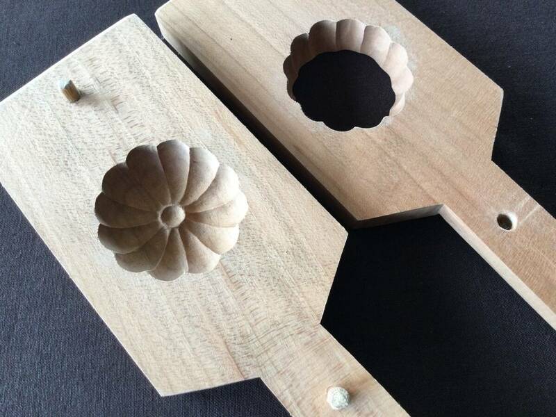 菓子型　「菊花」　７×２０ｃｍ　　/　和菓子 昭和レトロ 木製 アンティーク 木彫