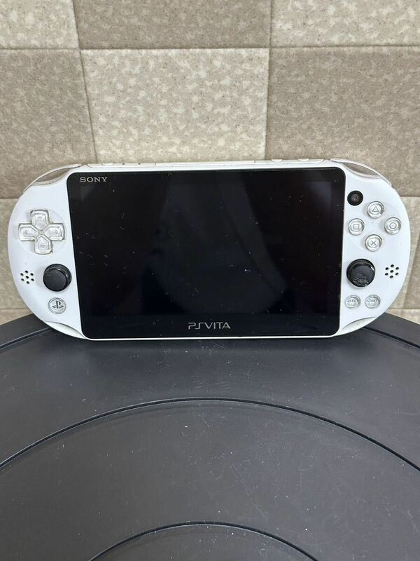 SONY PSVITA Playstation Vita PCH-2000 ※現状品 通電動作未確認