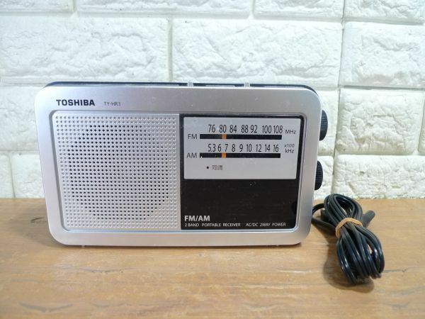 動作品　TOSHIBA（東芝）　ワイドFM/AMラジオ　TY-HR3　SKN-6822