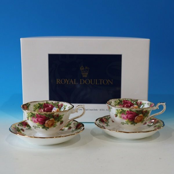 ★ROYAL ALBERT ロイヤルアルバート カントリーローズ 金彩 ペアカップ＆ソーサー 紅茶・珈琲 ヴィンテージ★