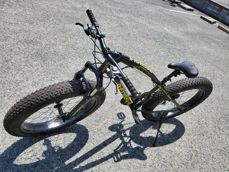 § F1111 らくらく家財便Fランク　Bengshi ファットバイク 自転車 ビーチクルーザー ブラック 中古品 本体のみ 26インチ