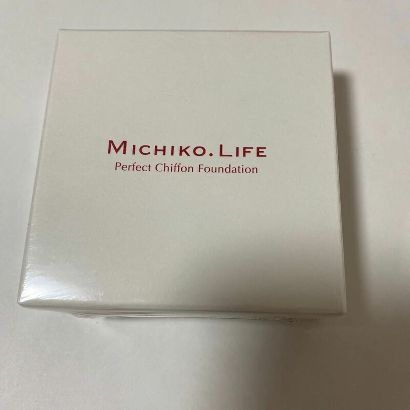 MICHIKO.LIFE パーフェクトシフォンファンデーション Mファンデーション　　本体　ケース　パフ付き