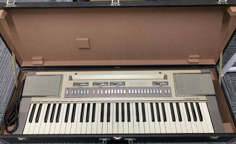 6000円〜CASIO 電子ピアノ　レトロ　通電確認済み　音確認済み　中古品　汚れあり