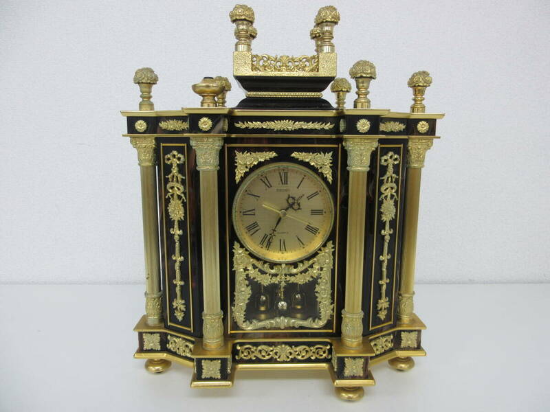 中古 SEIKO セイコー 置時計 QZ27121 回転式振り子 宮殿造り 金色装飾 ※通電のみ確認済み ／て