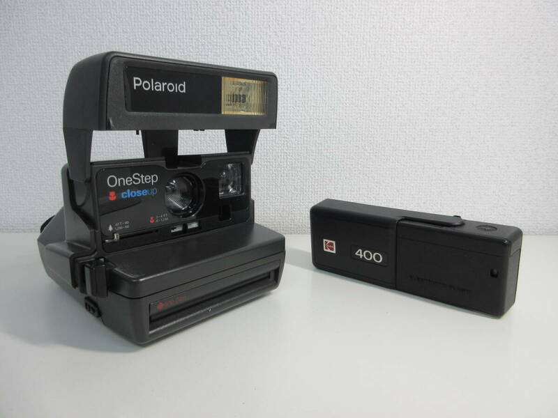 中古 カメラ polaroid ポラロイド onestep closeup 600 film ※通電のみ確認済 / kodak 400 ※動作未確認 ／え