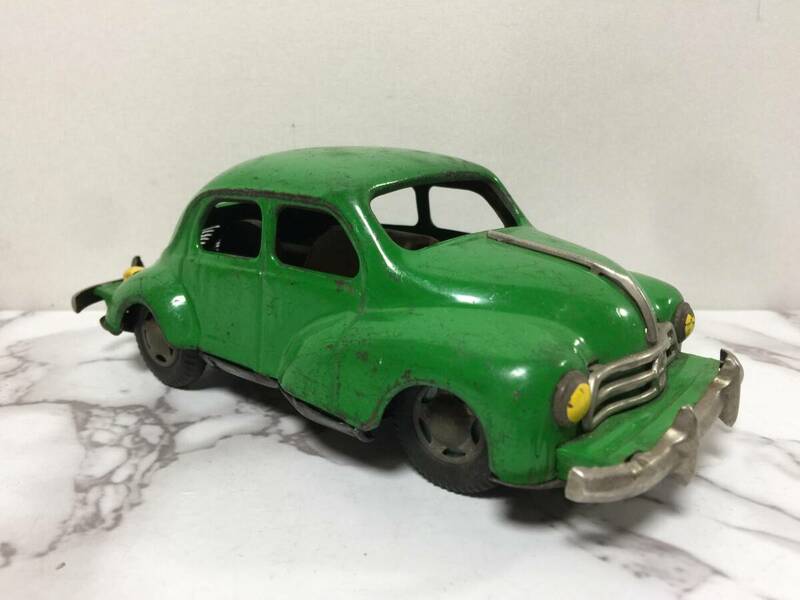 昭和レトロ　増田屋　マスダヤ　日産 ルノー4CV　ブリキ　ミニカー　全長約18.5cm　当時物　　　　A2