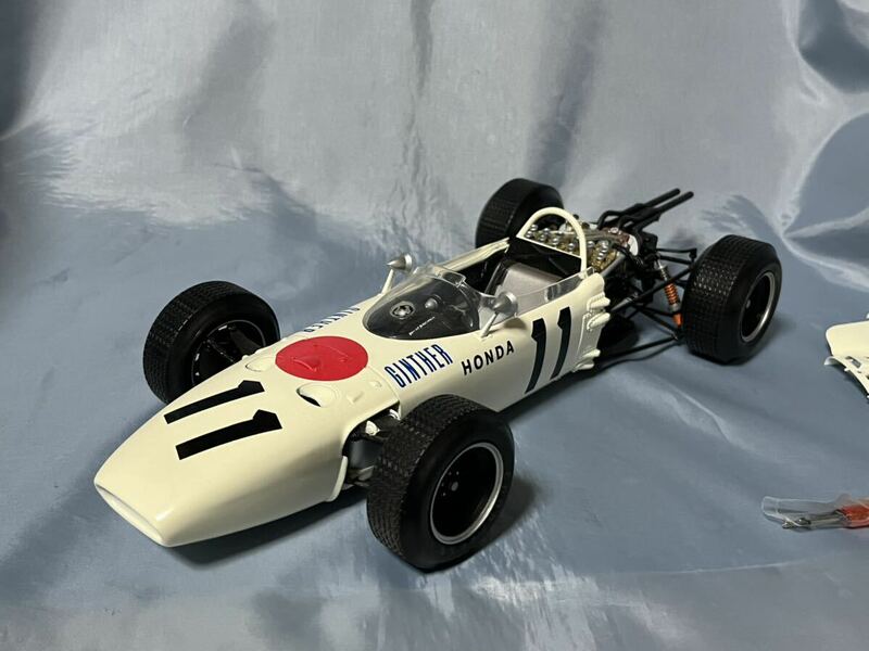 タミヤ 製　　ホンダ　F1 RA 272 (1965年) メキシコGP 優勝車　　　1/12