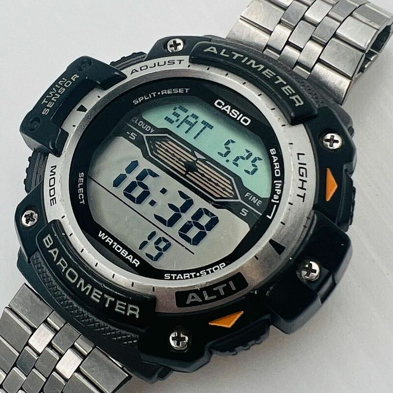 CASIO SGW-300H カシオ スポーツギア ツーセンサー 高度 気圧 デジタル メンズ 腕時計 ブラック 中古 稼動品