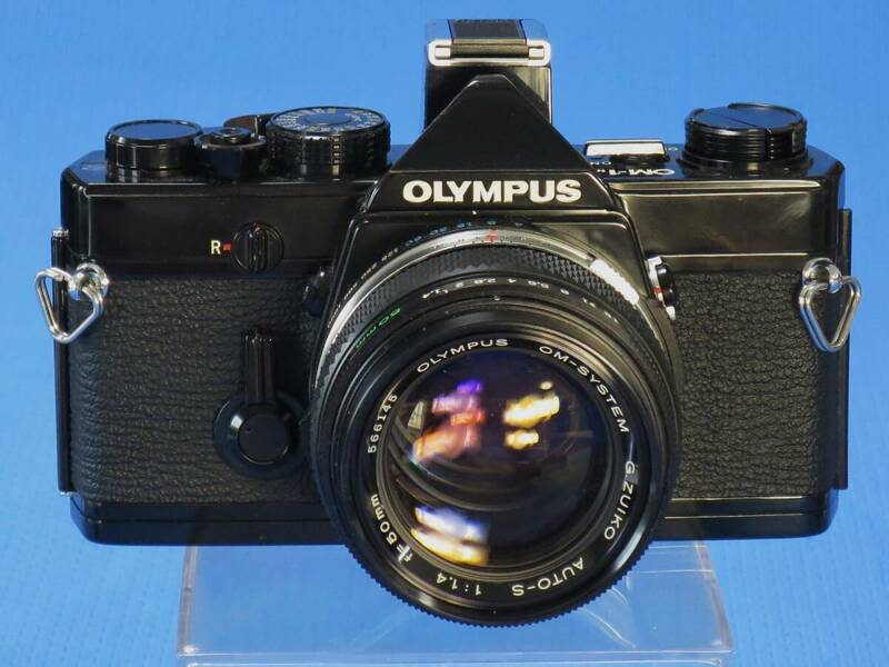 ★ 極上美品 ★ オリンパス ♪ OLYMPUS ＯＭ-１N 　黒色 + ５０ｍｍ　 Ｆ１．４　標準レンズ ★ 