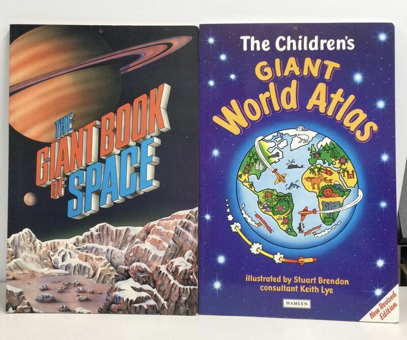 巨大絵本　The　children's GIANT World Atlas THE　GIANTBOOK　OF　SPACE　2点セット　34-237
