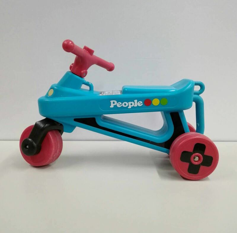 People　ピープル　乗用玩具　幼児用　ベビー用　子ども用　足こぎ車　公園レーサー　三輪車　対象年齢1歳半以上　耐荷重20㎏以上　34-114