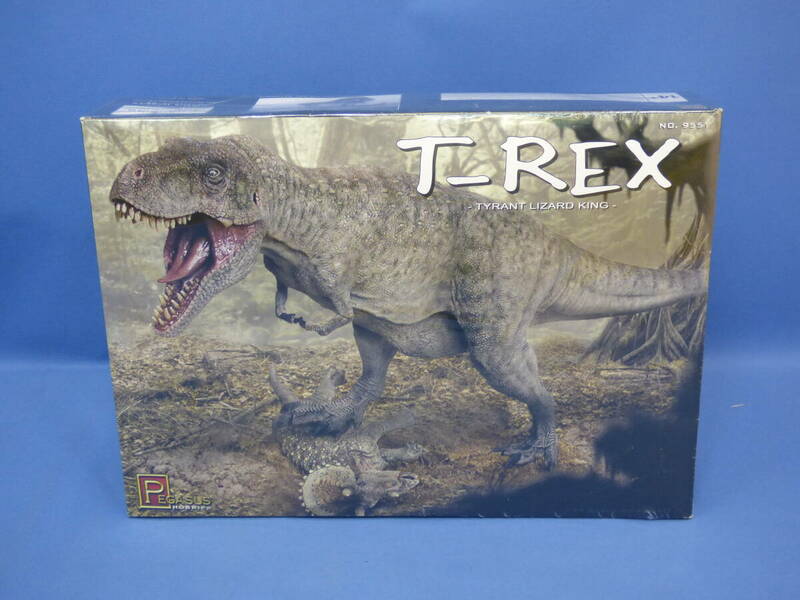 N34 ペガサスホビー 9551 硬質ソフビ製未塗装キット T-REX ティラノサウルス