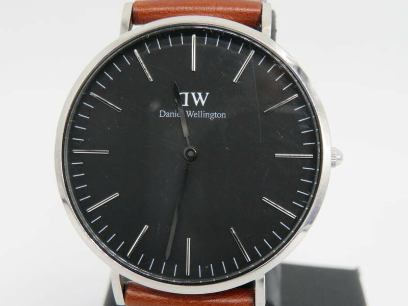 Daniel Wellington(ダニエルウェリントン)　腕時計　中古品　Q3ー18A　