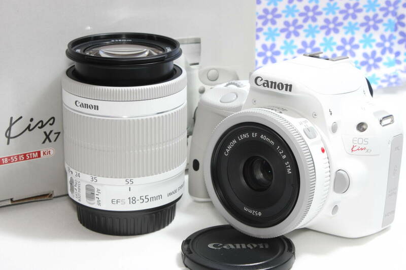 極上美品★キャノン Canon EOS kiss X7 ダブルレンズキット★ホワイトカラー★送料無料★