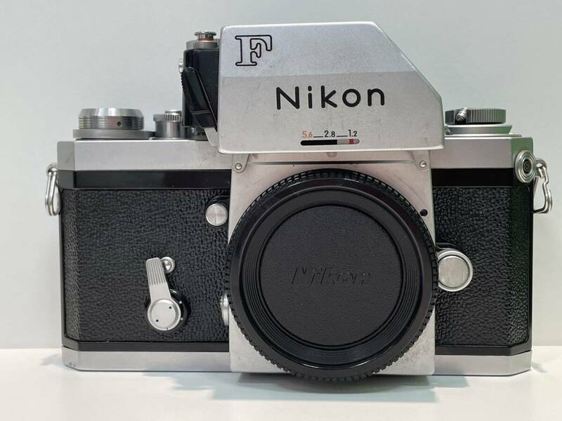 【B14536CK】外観/フィルム室きれいめ NIKON ニコン F フォトミック 700万台 FTN ファインダー フィルムカメラ シャッターOK 現状品