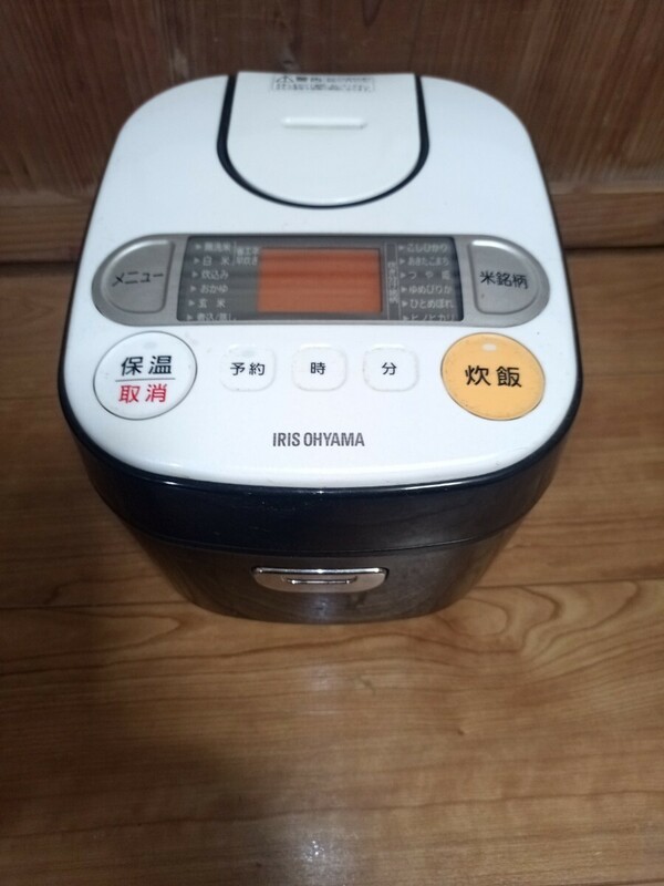 アイリスオーヤマ 炊飯器RCMA30B　0.54L