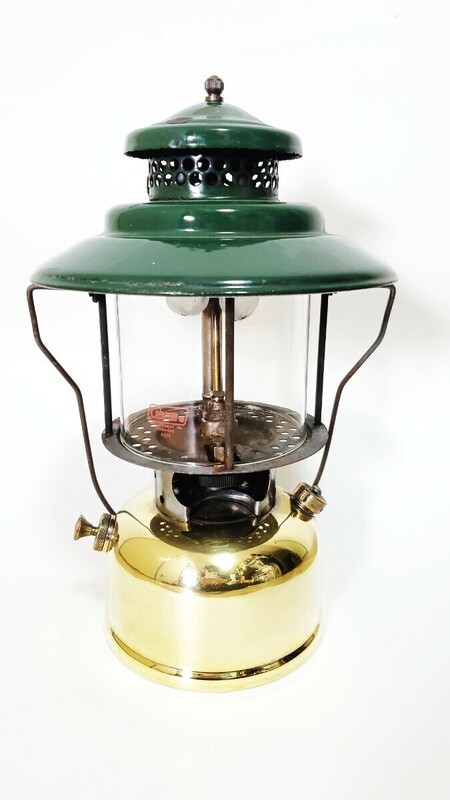 希少。美品 L228 ブラススラントコールマンランタン。1935年08月。coleman lantern。ヴィンテージランタン。 コールマン ランタン。 