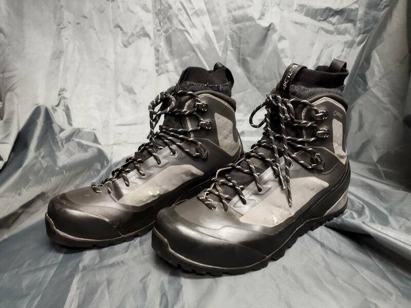 ARC'TERYX アークテリクス 27.0cm BORA MID GTX トレッキングブーツ ブラック 