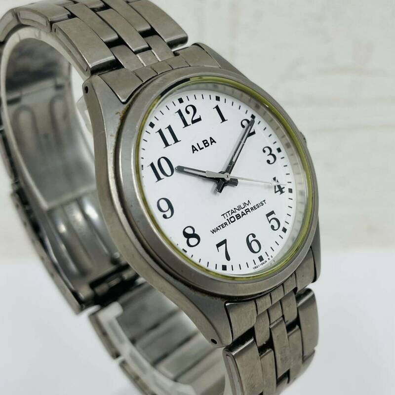 125 SEIKO セイコー ALBA アルバ V501-0BCO メンズ腕時計 腕時計 時計 白文字盤 3針 10気圧防水 チタニウム クオーツ クォーツ QZ AT