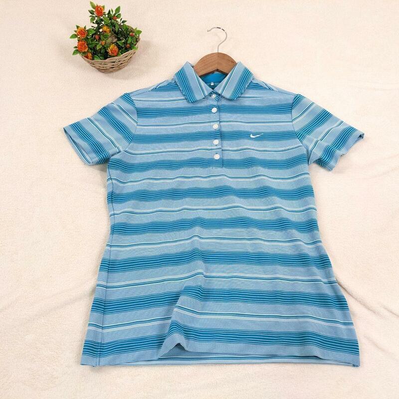 【ナイキ】ゴルフウェア　半袖　シャツ　美品　レディース　L　ブルー　ボーダー柄　ワンポイント　nike
