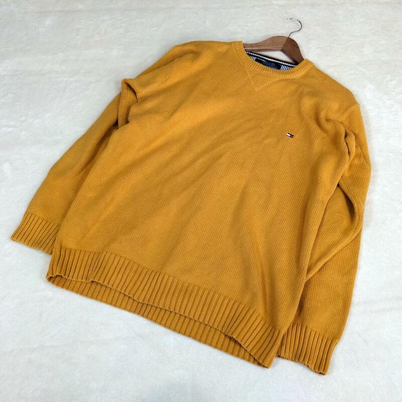 【トミーヒルフィガー】ニット　セーター　黄色　ワンポイント刺繍　綿100％
