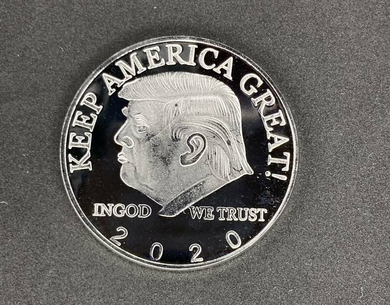 未使用保管品!! Donald Trump 2020 Challenge Coin メダル!!