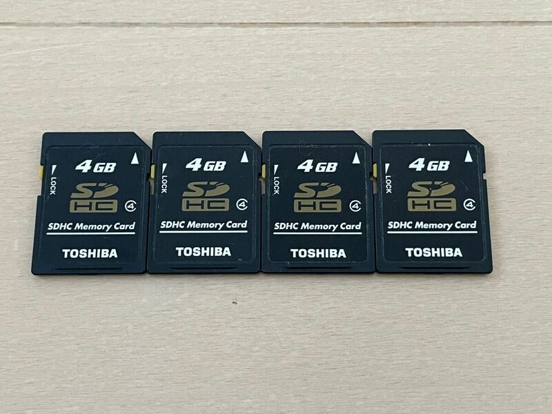 TOSHIBA ＳＤＨＣメモリーカード ４GB ４枚 中古