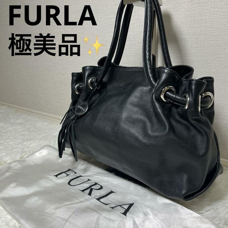 極美品 FURLA ハンドバッグ オールレザー チャーム 保存袋付き ブラック