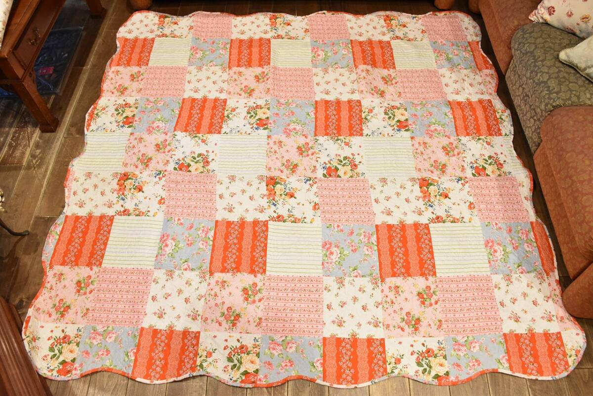 PAY3-A-LA5-3*マルチカバー*約 190×190*パッチワーク柄*E柄*薄手タイプ*キルティング*ソファーカバー*ベッドカバー*こたつ*可愛い*花