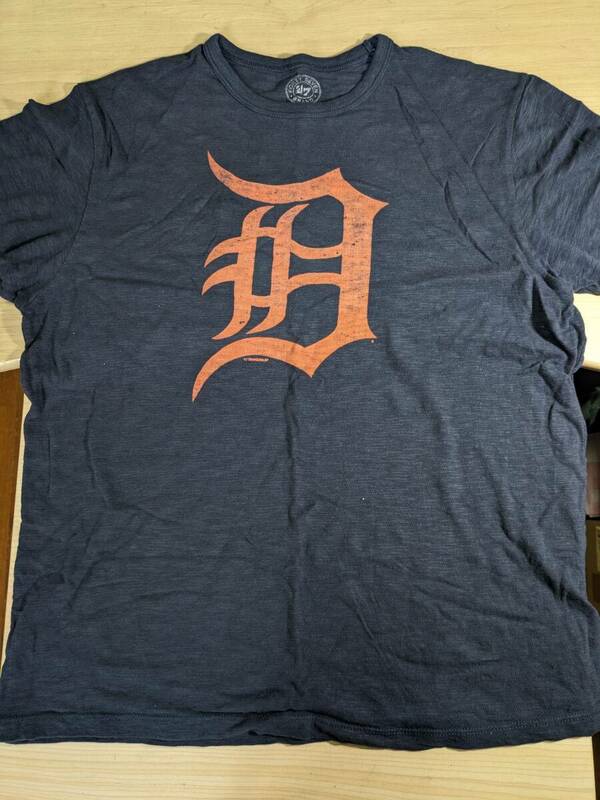 【服飾】 ビンテージ レア Tシャツ 当時物? MLB Detroit Tigers デトロイト・タイガース 47BRAND S 黒 半袖