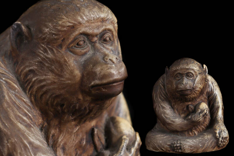 珍品 時代 古平戸 細密彫刻 猿置物 高さ15㎝ 古美術品（旧家蔵出）D589