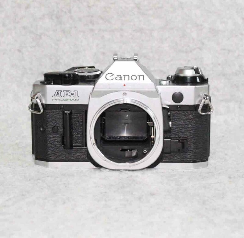 [is414]カメラ canon AE-1 PROGRAM キャノン　ae1 プログラム　 シルバー　ボディ　silver body　camera 一眼レフ camera　