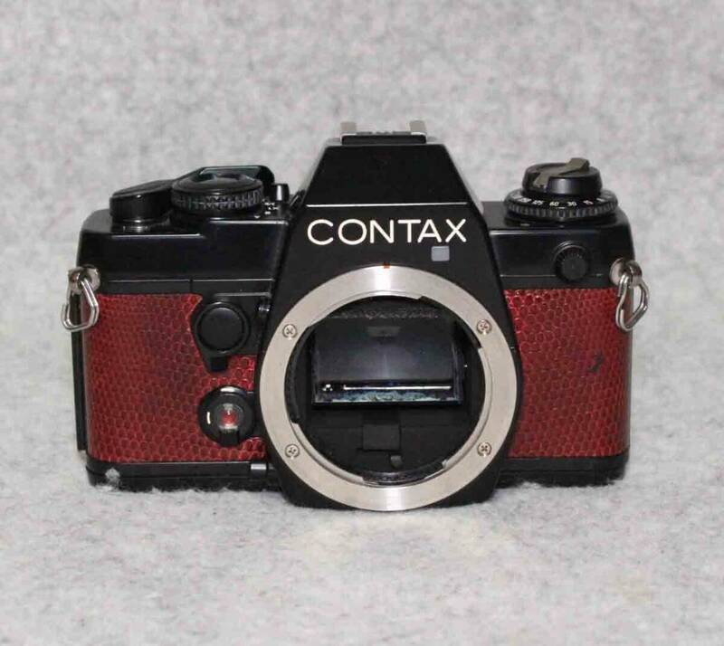 [is384]カメラ CONTAX 139 QUARTA トカゲ革　赤革　コンタックス　 一眼レフ　camera　