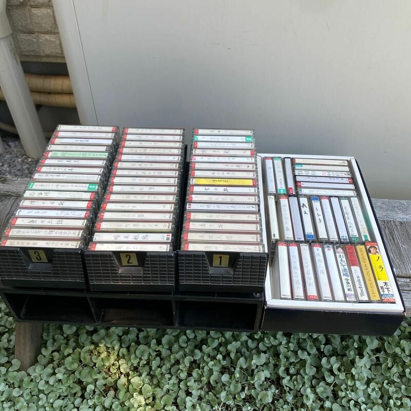 カセットテープ　72本 まとめ売り カセットテープケース　セット　TDK MAXELL sony 録音・使用済み 全ケース入り 現状品 レトロ　nb