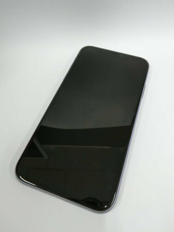 36333◆iPhone11　MWM52J/A　128GB　パープル　KDDI〇　79％