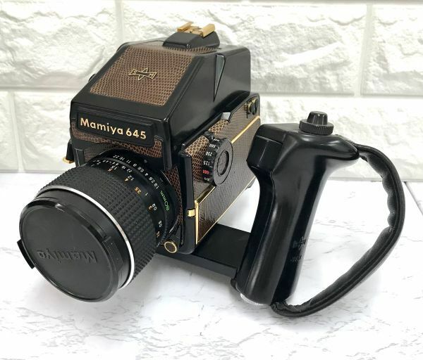 美品 Mamiya 645 マミヤ M645 1000S 中判フィルムカメラ ゴールドリザード MAMIYA-SEKOR c 1:1.9 f=80mm レンズ 動作未確認 fah 5S092