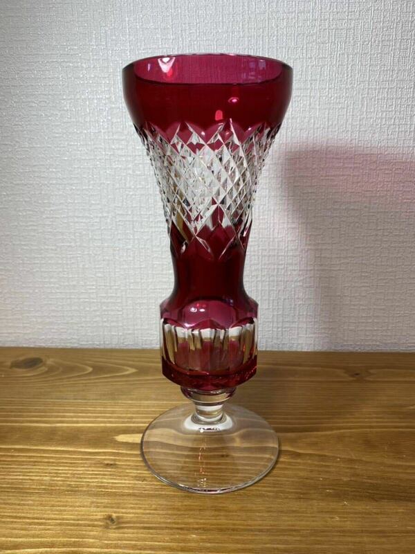 5-140 VALSLAMBERT ヴァルサンベール カットガラス フラワーベース 花器 花瓶 クリスタルガラス ガラス細工 ガラス 花入 生花 赤 レッド