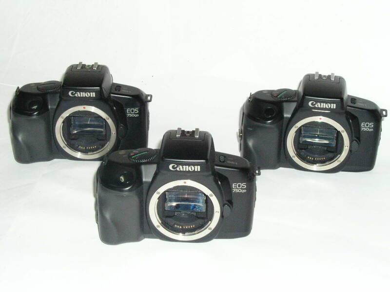 6238●● Canon EOS 750 x3台で、1988年発売 ●