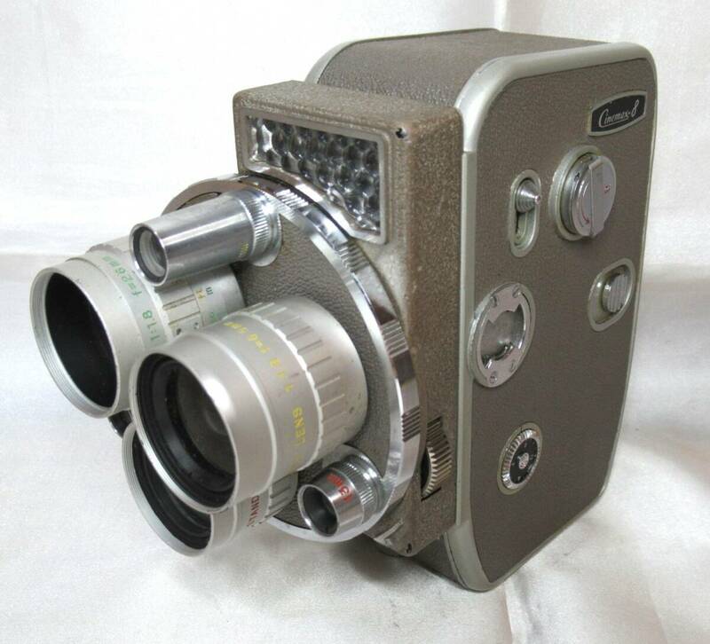 【シャッターOK】瓜生精機　TRIAUTO CINEMAX-8　3眼　8ミリフィルムカメラ　シネマックスエイト　シネカメラ　ムービーカメラ