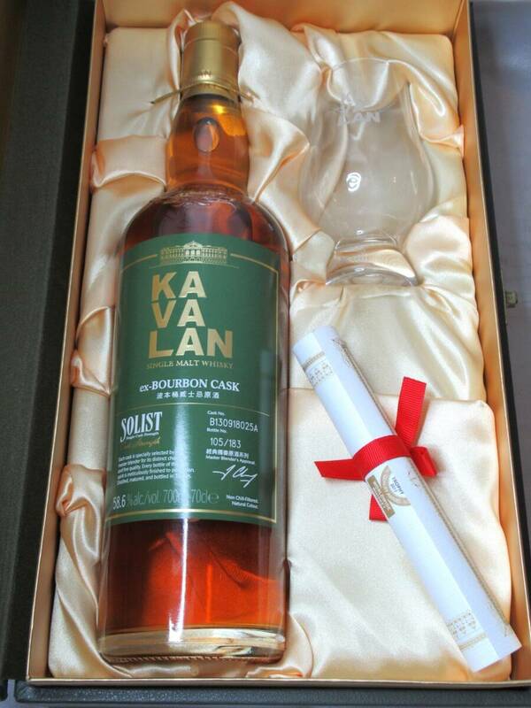 【未開栓！箱、グラス付き！】KAVALAN / カバラン　ソリスト　シングルモルトウイスキー　58.6%　700ml　カヴァラン
