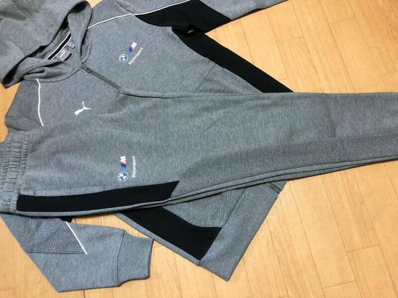 PUMA(プーマ)PUMA×BMW プーマ×BMW コラボ フード付きスウェット 上下セット 538131 538132(03)ＵＳサイズＬ(日本サイズ約ＸＬ)