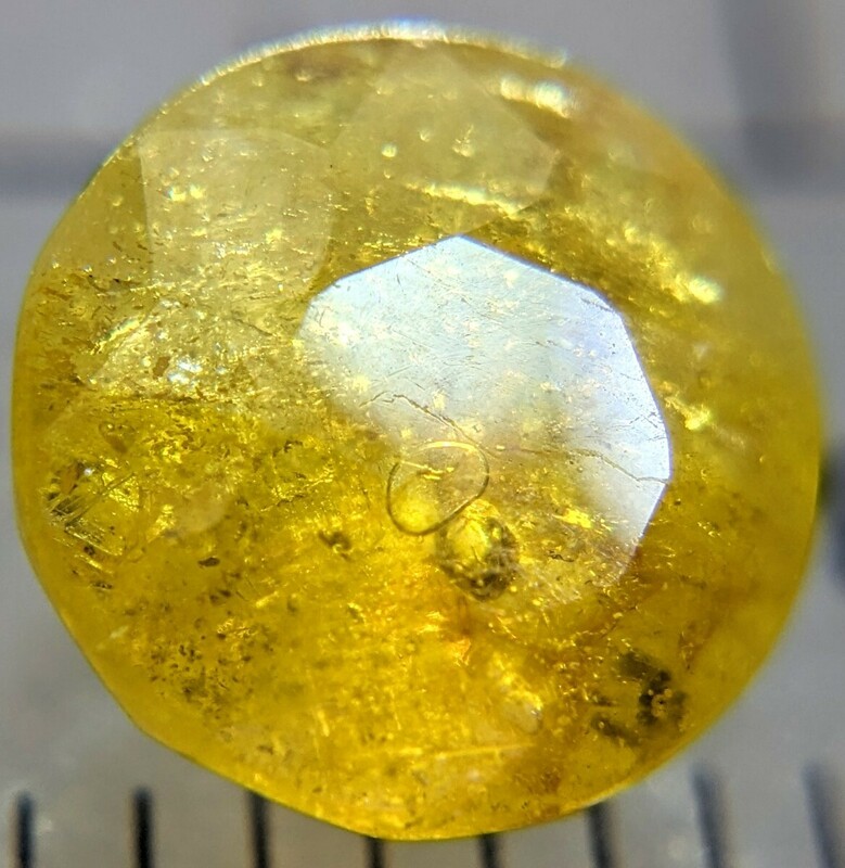 天然ゴールデンサファイア 1.68ct 天然石 ルース サファイヤ 裸石 パワーストーン お守り 宝石 天然コランダム 黄金鋼玉 イエローゴールド