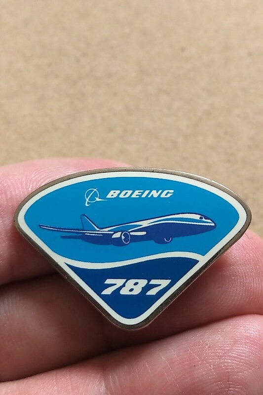 ボーイング BOEING 787 ピンバッジ 航空機 エアラインマニアのあなたに 最新機材