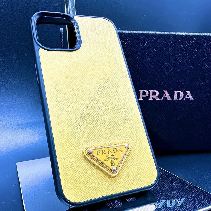 PRADA プラダ iPhoneケース iPhone13 イエロー 三角ロゴ ユニセックス メンズ レディース レザー