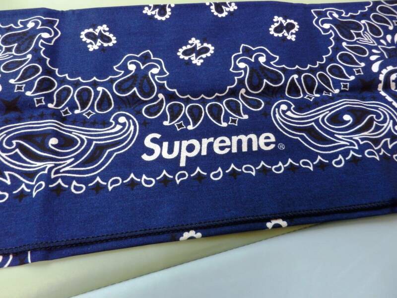 新品 未使用 Supreme シュプリーム 24SS ロゴ入り バンダナ Hav-A-Hank Bandana NAVY ネイビー 1枚 公式オンライン購入正規品