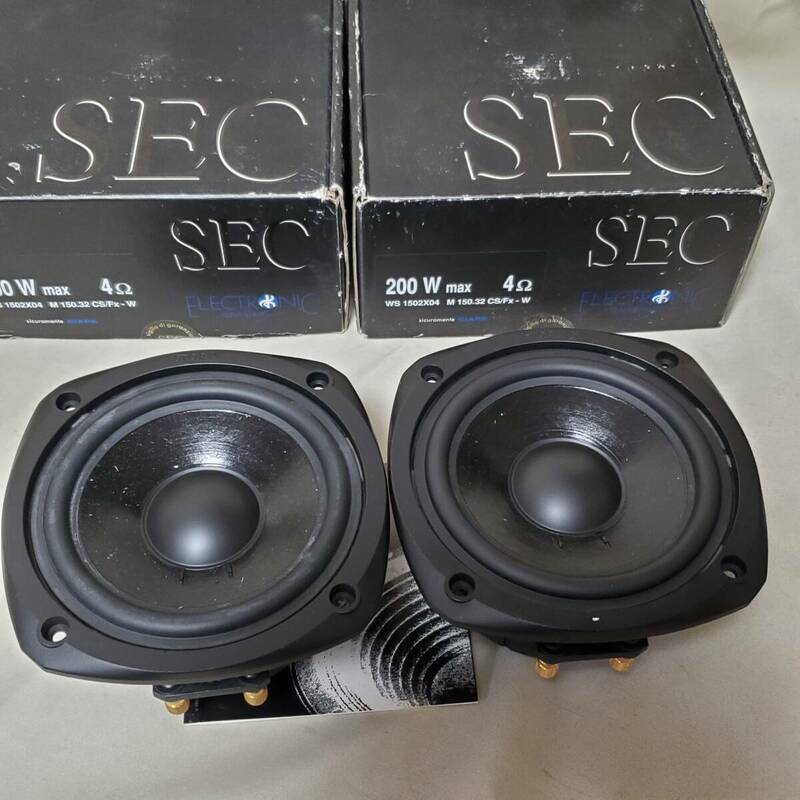 CIARE　SEC　200W　max 4Ω　WS1502×04　M150．32　CS/FxーW　未使用品２個セット