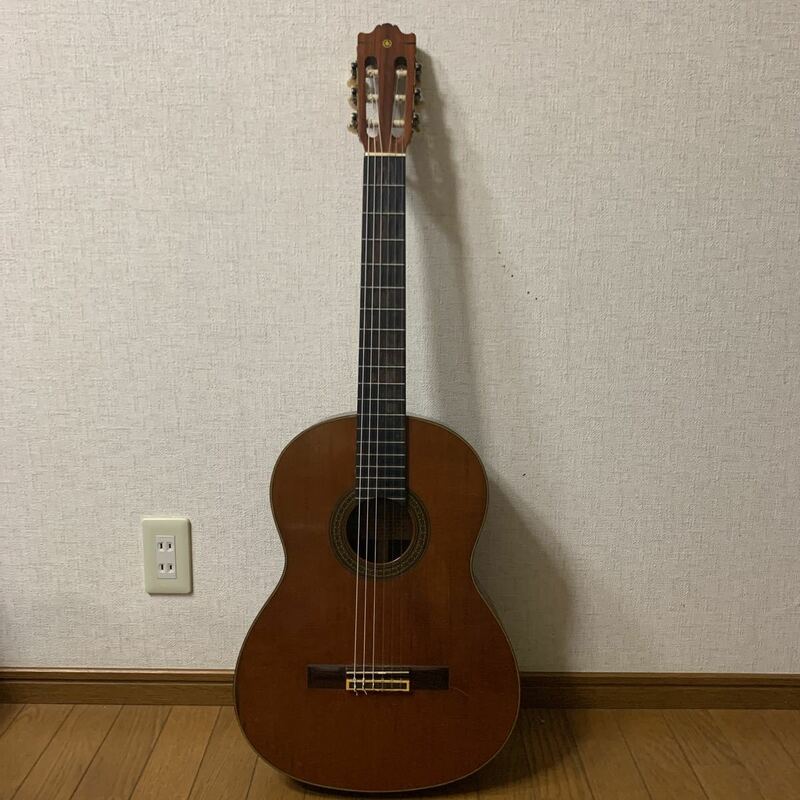YAMAHA C-300 ヤマハ クラシックギター 新品弦 弦楽器